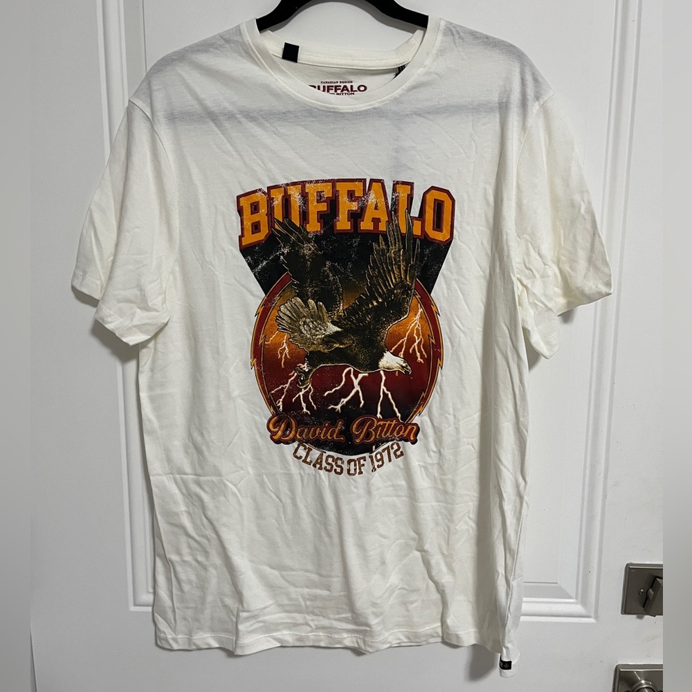 NWT - Buffalo David Bitton Men’s Eagle Print T Shirt - Size L